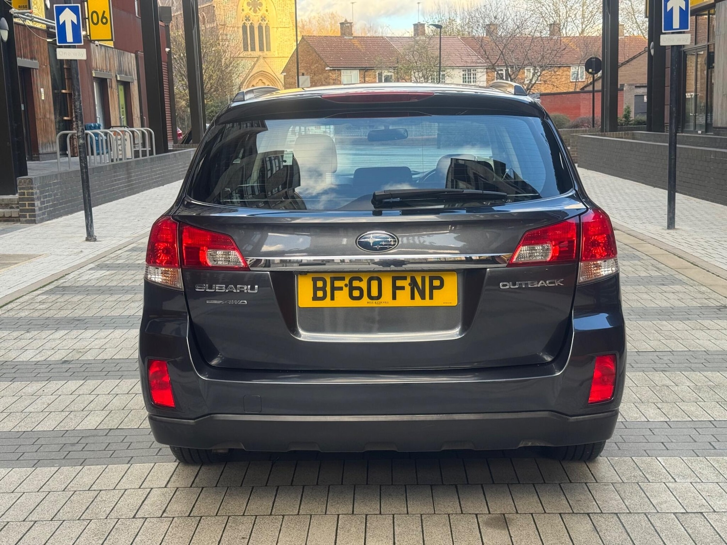 Used Subaru Outback 2010 for sale - 76671712: Photo 8