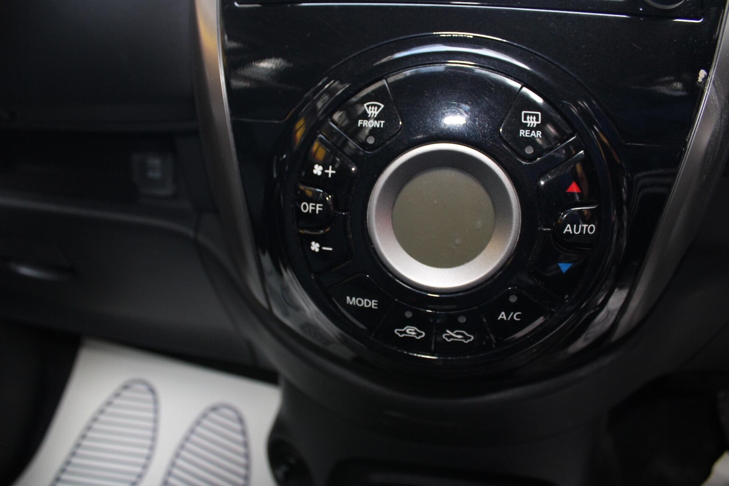 Used Nissan Micra 2014 for sale - 76499218: Photo 35