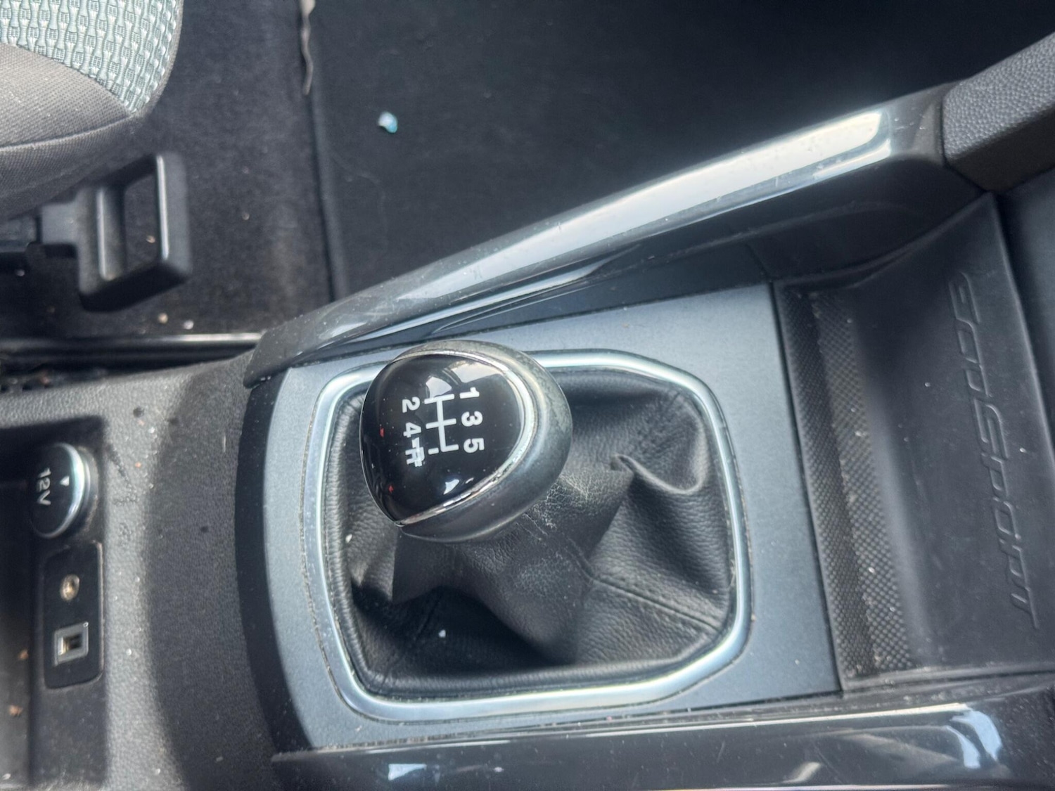 Used Ford Ecosport 2015 for sale - 76247056: Photo 26