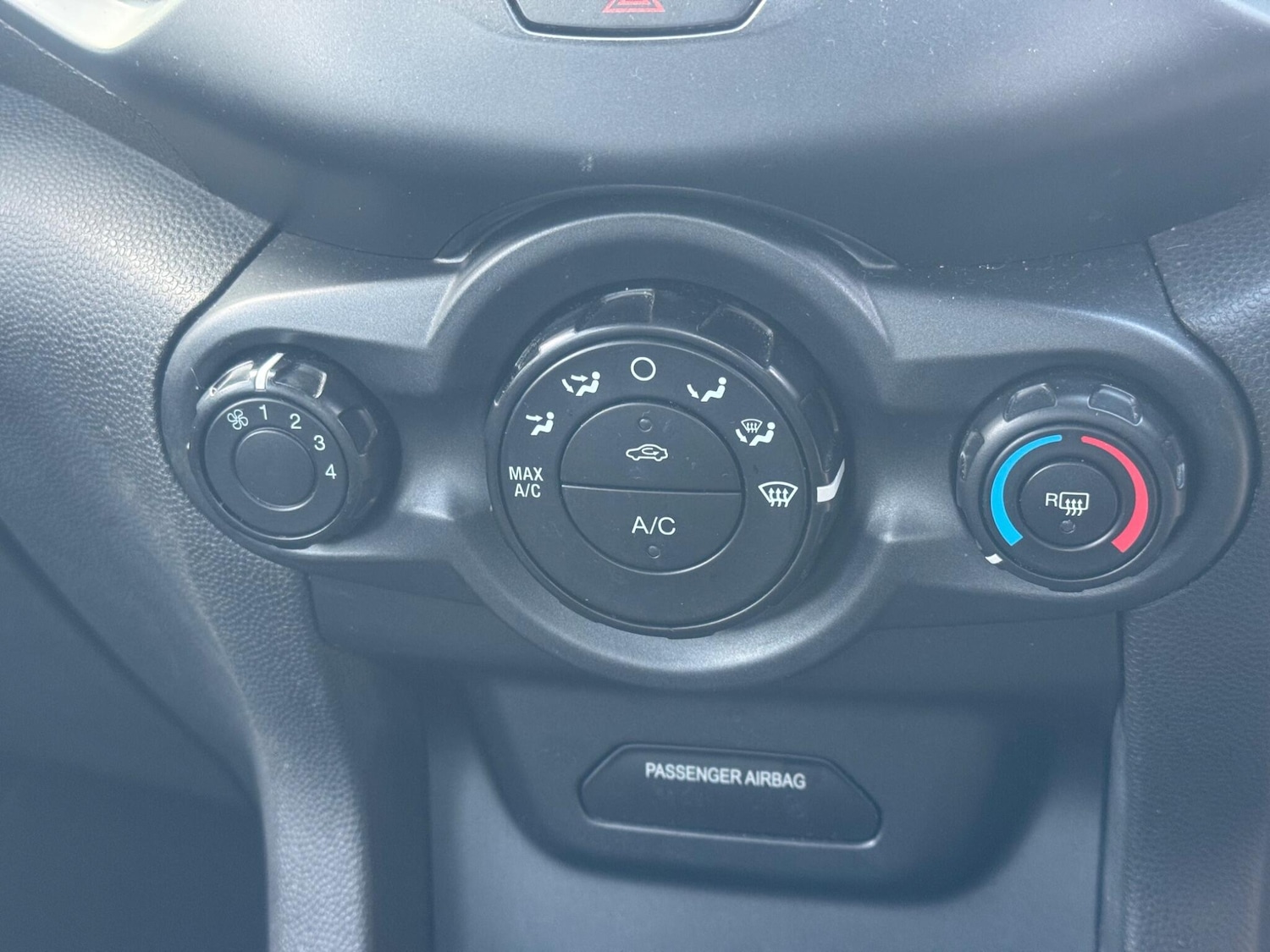 Used Ford Ecosport 2015 for sale - 76247056: Photo 27