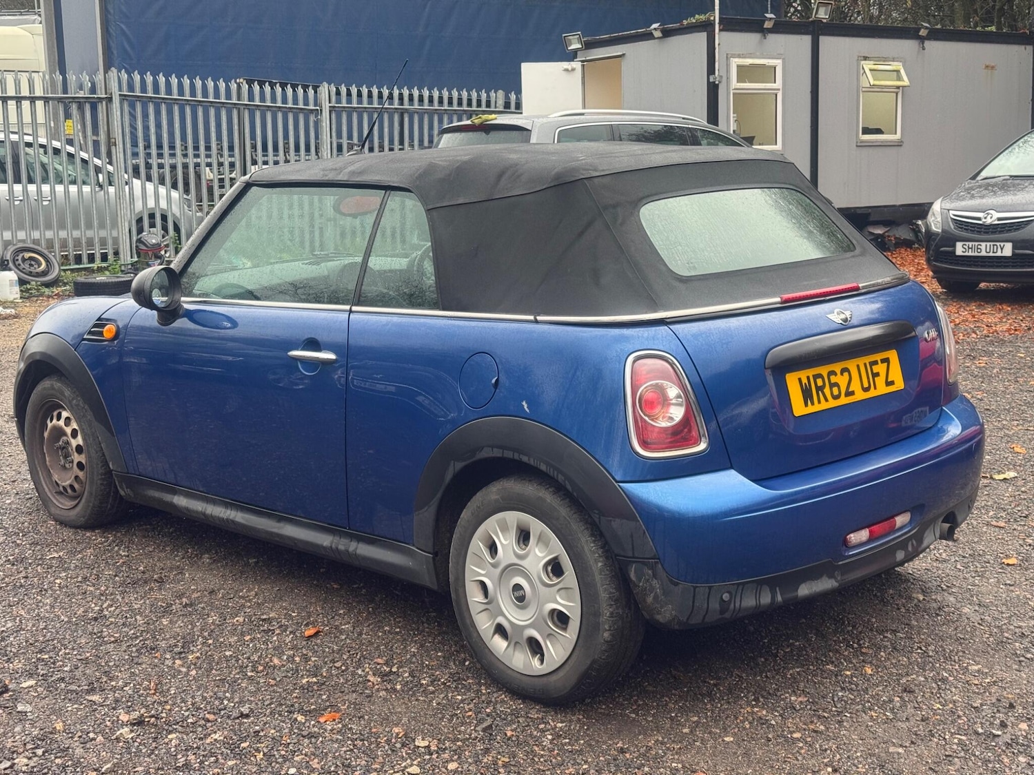 Used MINI Convertible 2012 for sale - 76584745: Photo 5