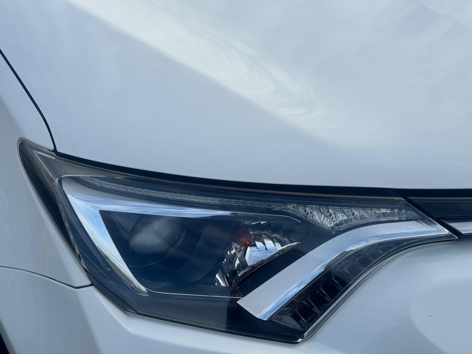 Used Toyota RAV4 2017 for sale - 76832544: Photo 48