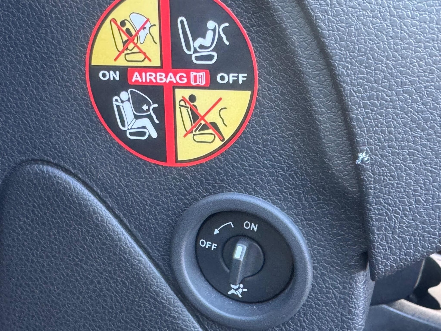 Used Dacia Logan MCV 2019 for sale - 77242276: Photo 15