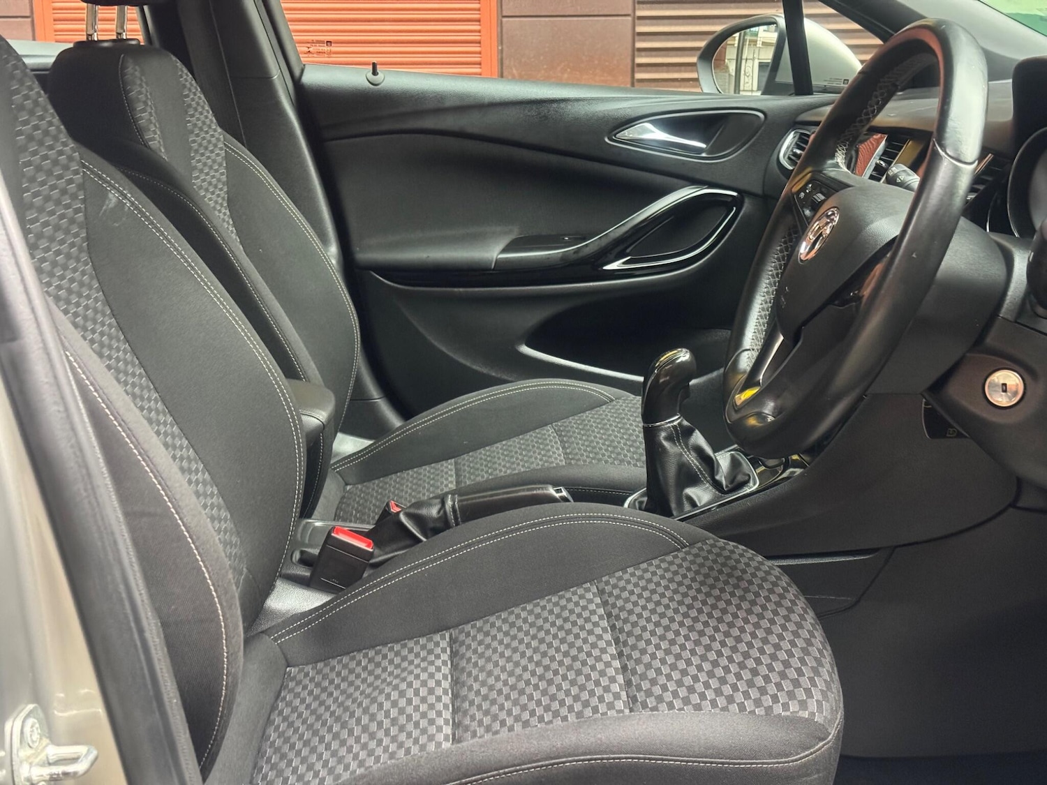 Used Vauxhall Astra 2016 for sale - 77020984: Photo 10