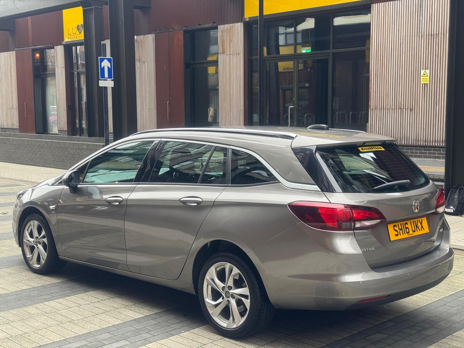 Used Vauxhall Astra 2016 for sale - 77020984: Photo 4