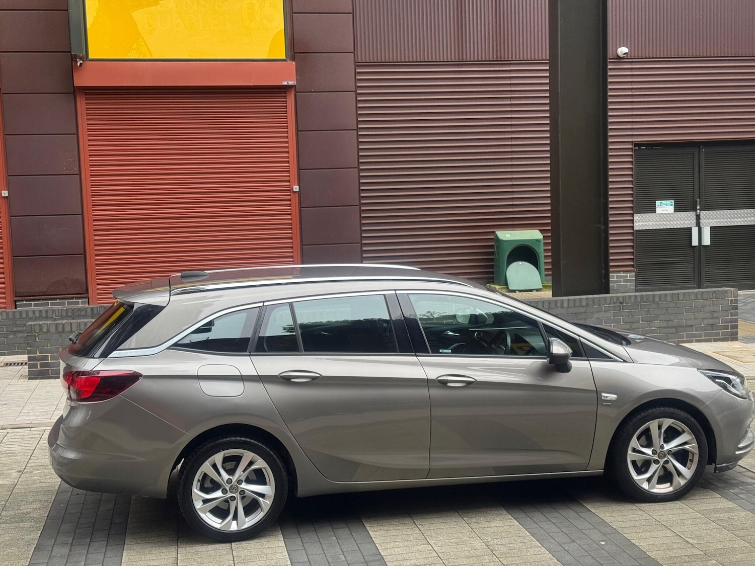 Used Vauxhall Astra 2016 for sale - 77020984: Photo 7