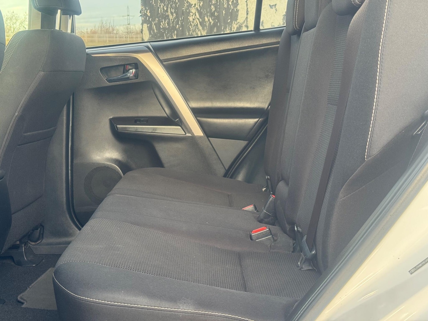 Used Toyota RAV4 2017 for sale - 77238508: Photo 14