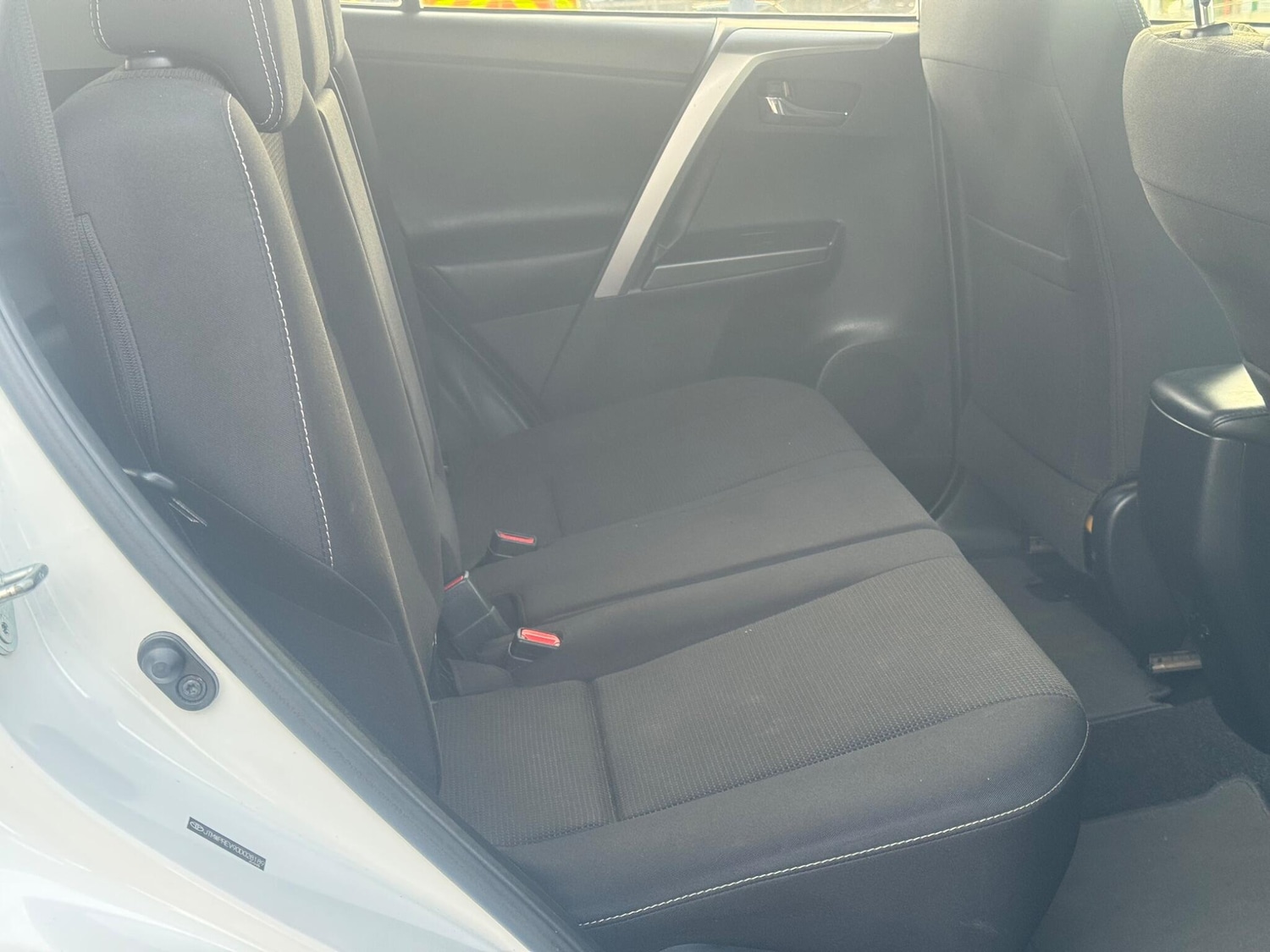 Used Toyota RAV4 2017 for sale - 77238508: Photo 15