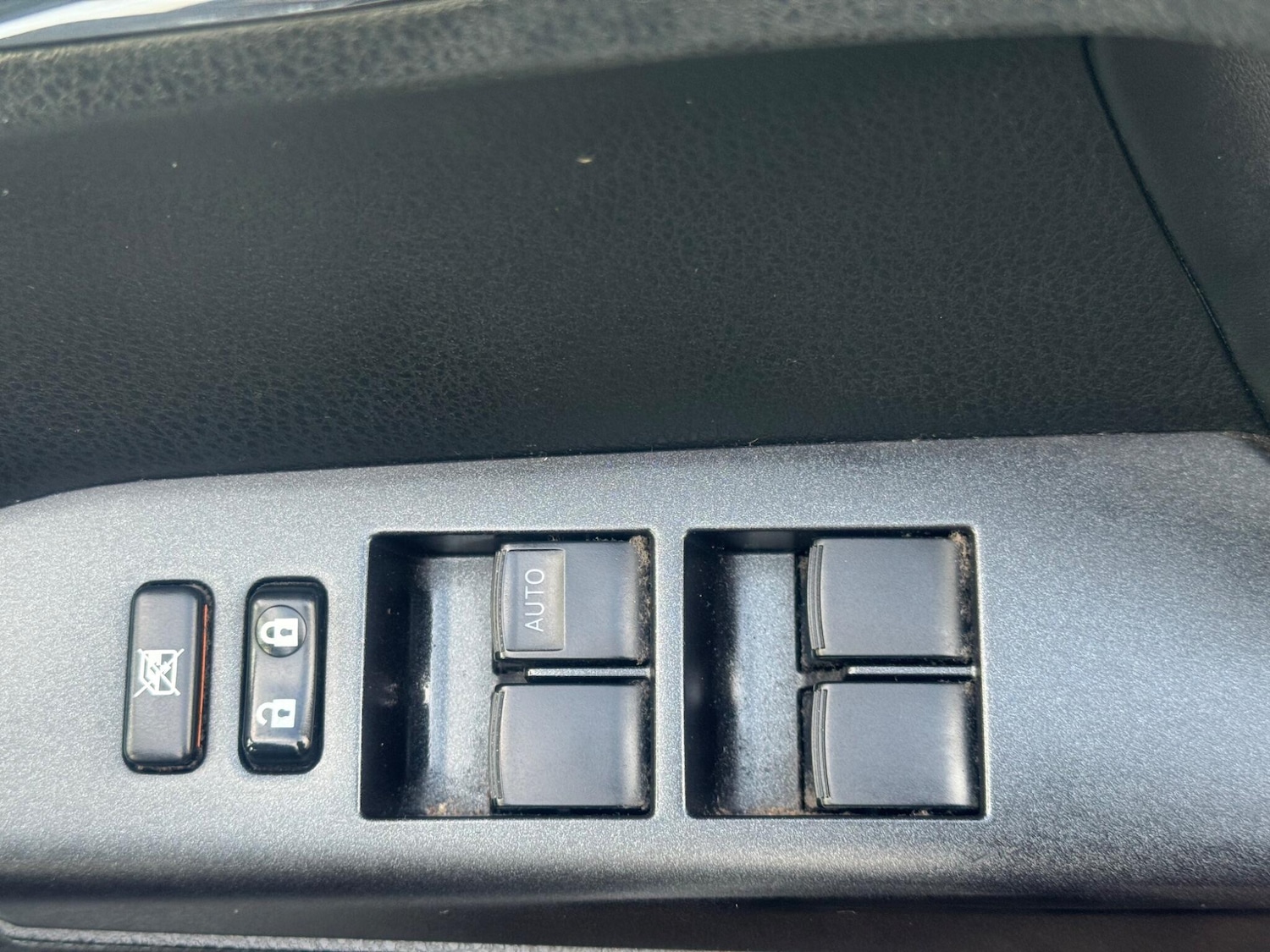 Used Toyota RAV4 2017 for sale - 77238508: Photo 52