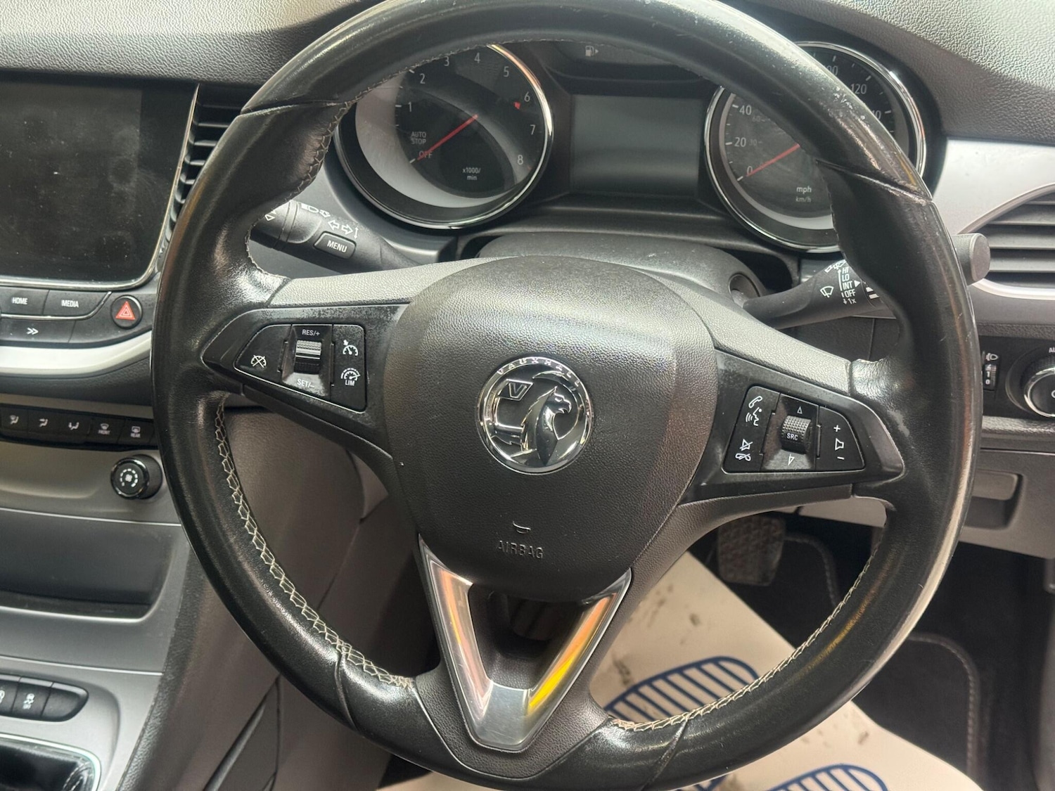 Used Vauxhall Astra 2017 for sale - 76633891: Photo 33