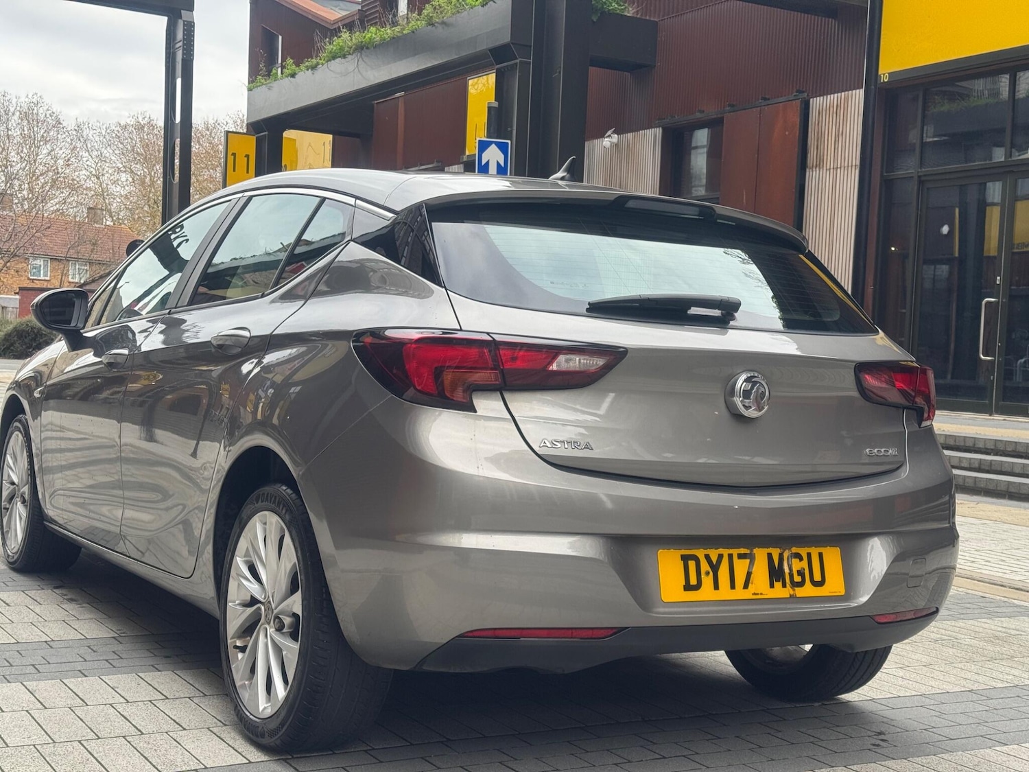 Used Vauxhall Astra 2017 for sale - 76633891: Photo 5