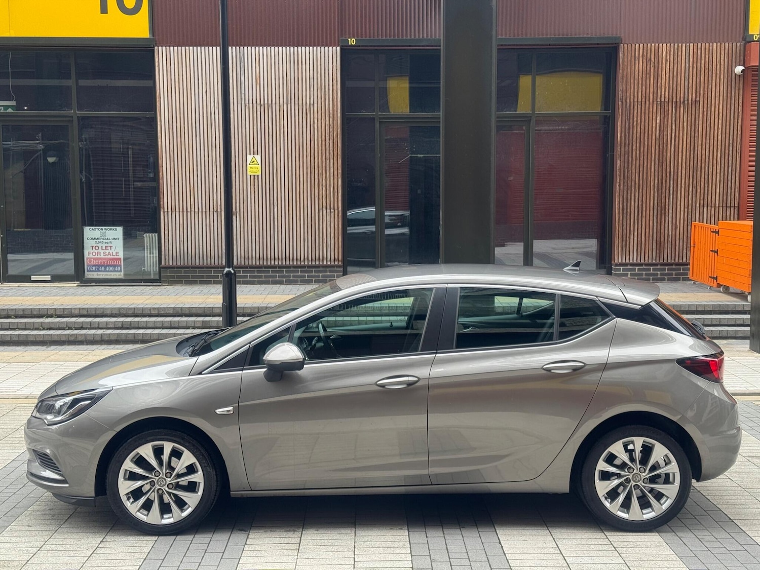 Used Vauxhall Astra 2017 for sale - 76633891: Photo 6