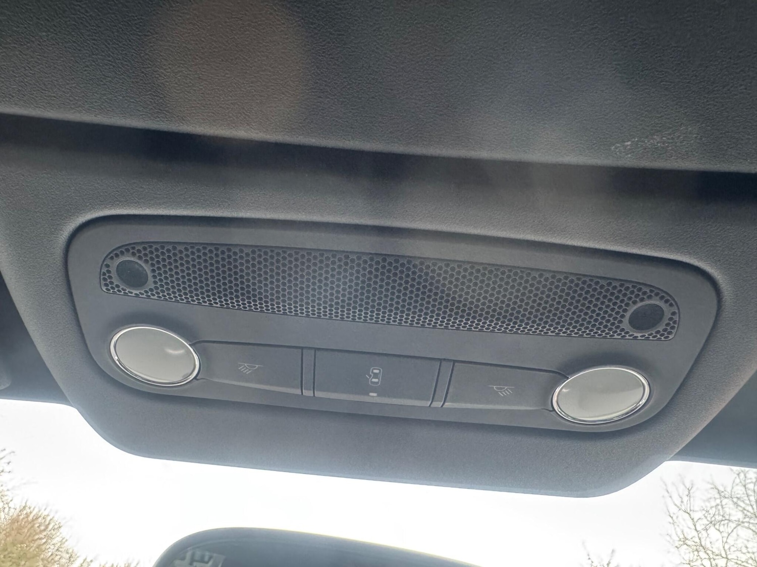 Used Audi TT 2011 for sale - 77238417: Photo 15