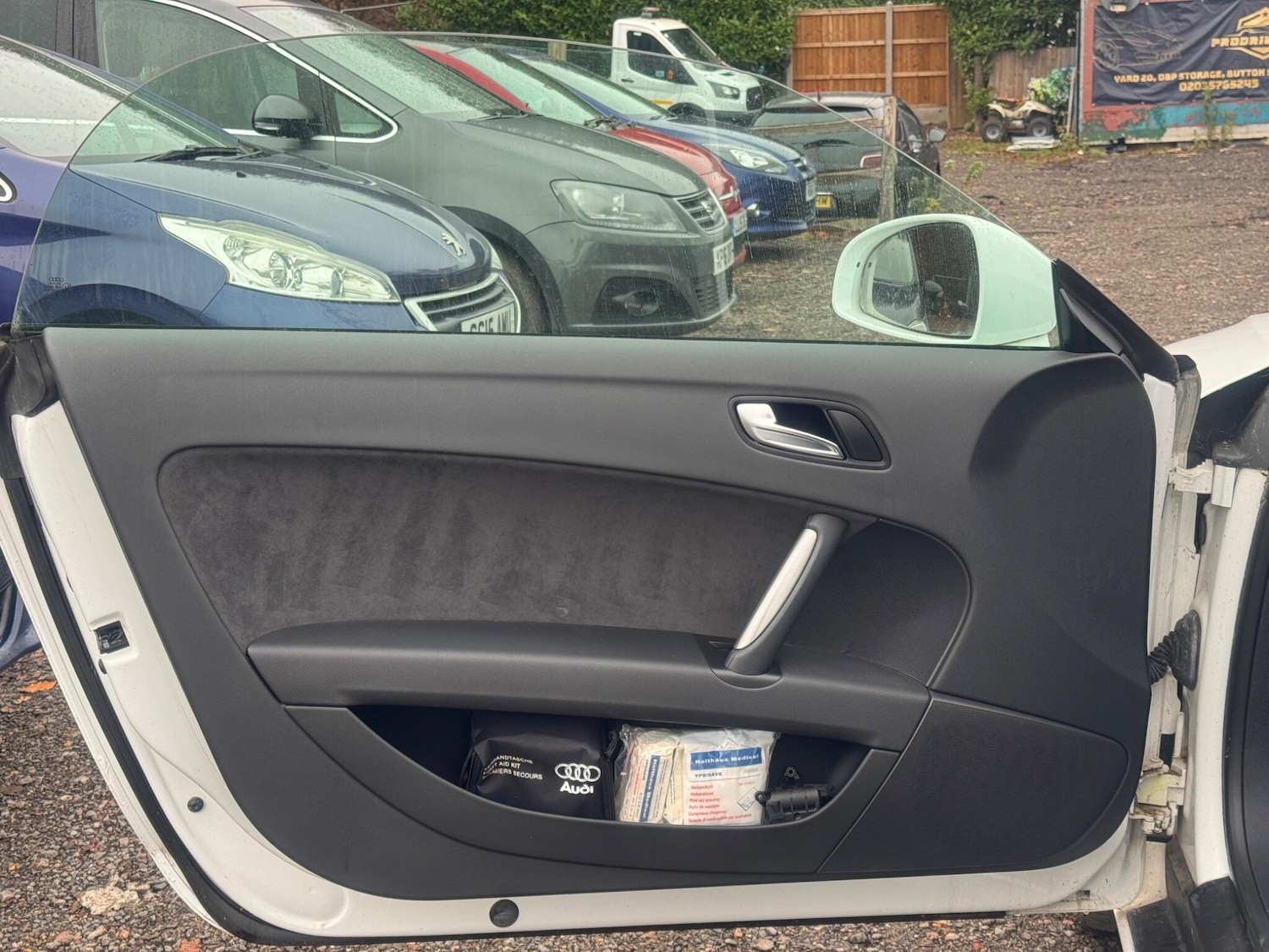 Used Audi TT 2011 for sale - 77238417: Photo 17