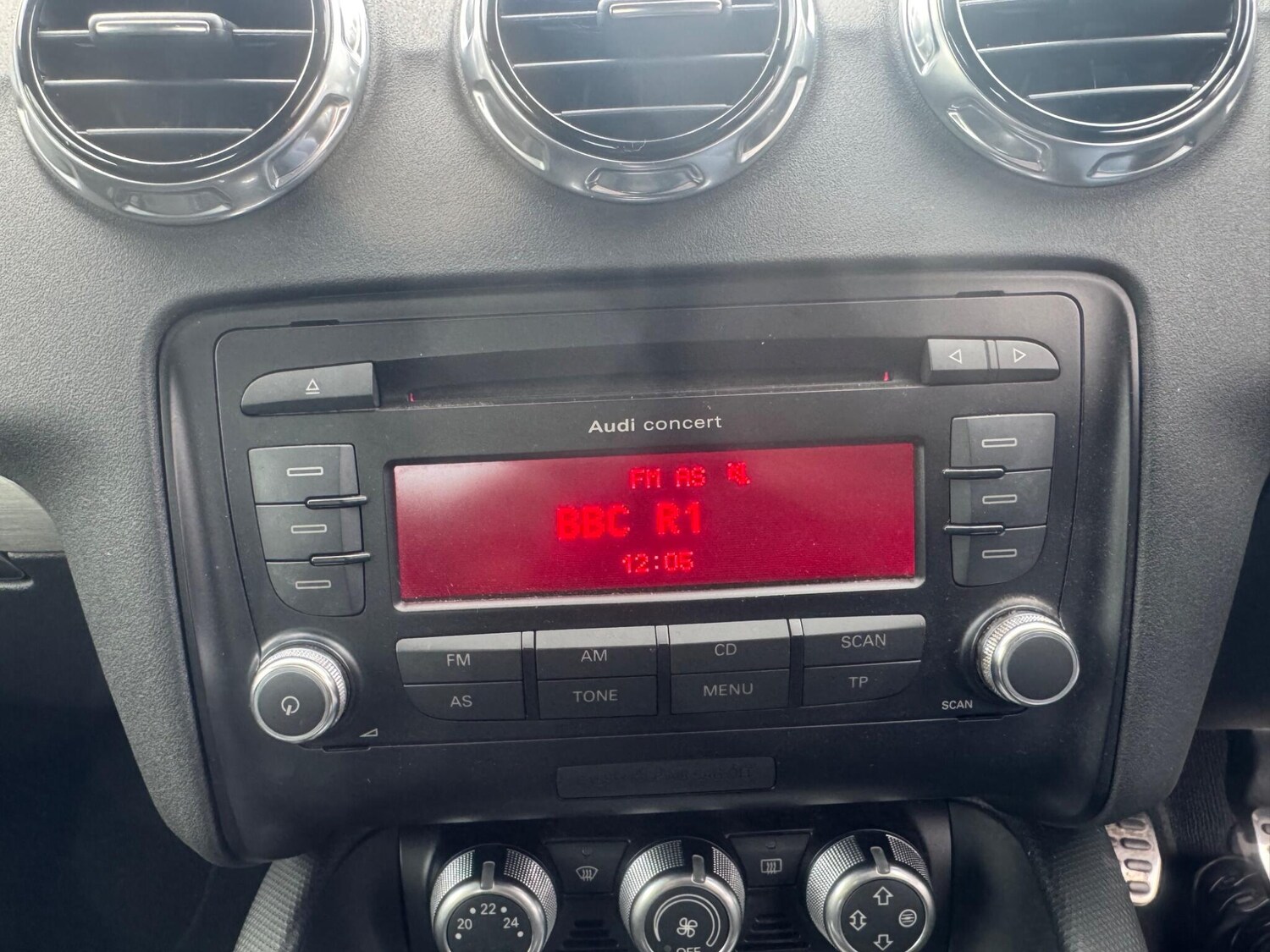 Used Audi TT 2011 for sale - 77238417: Photo 23