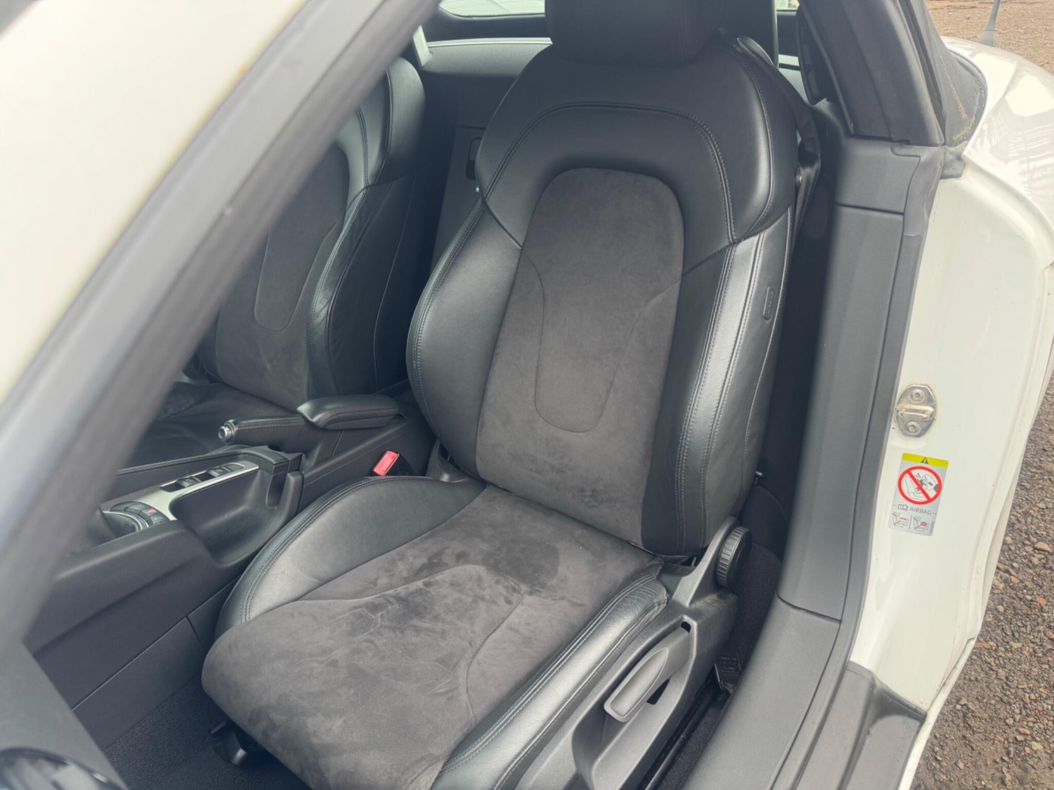 Used Audi TT 2011 for sale - 77238417: Photo 31