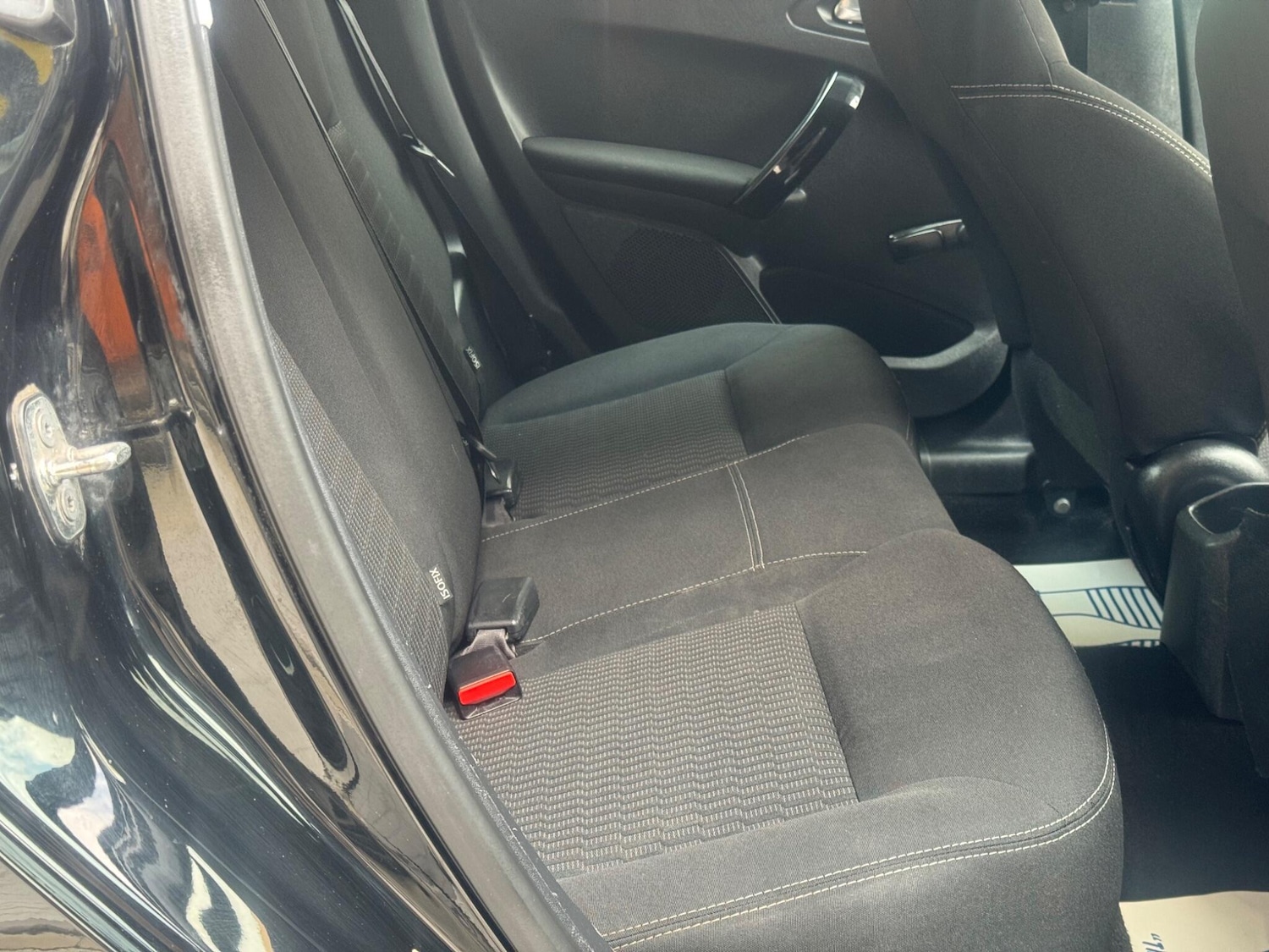 Used Peugeot 208 2016 for sale - 76472091: Photo 28