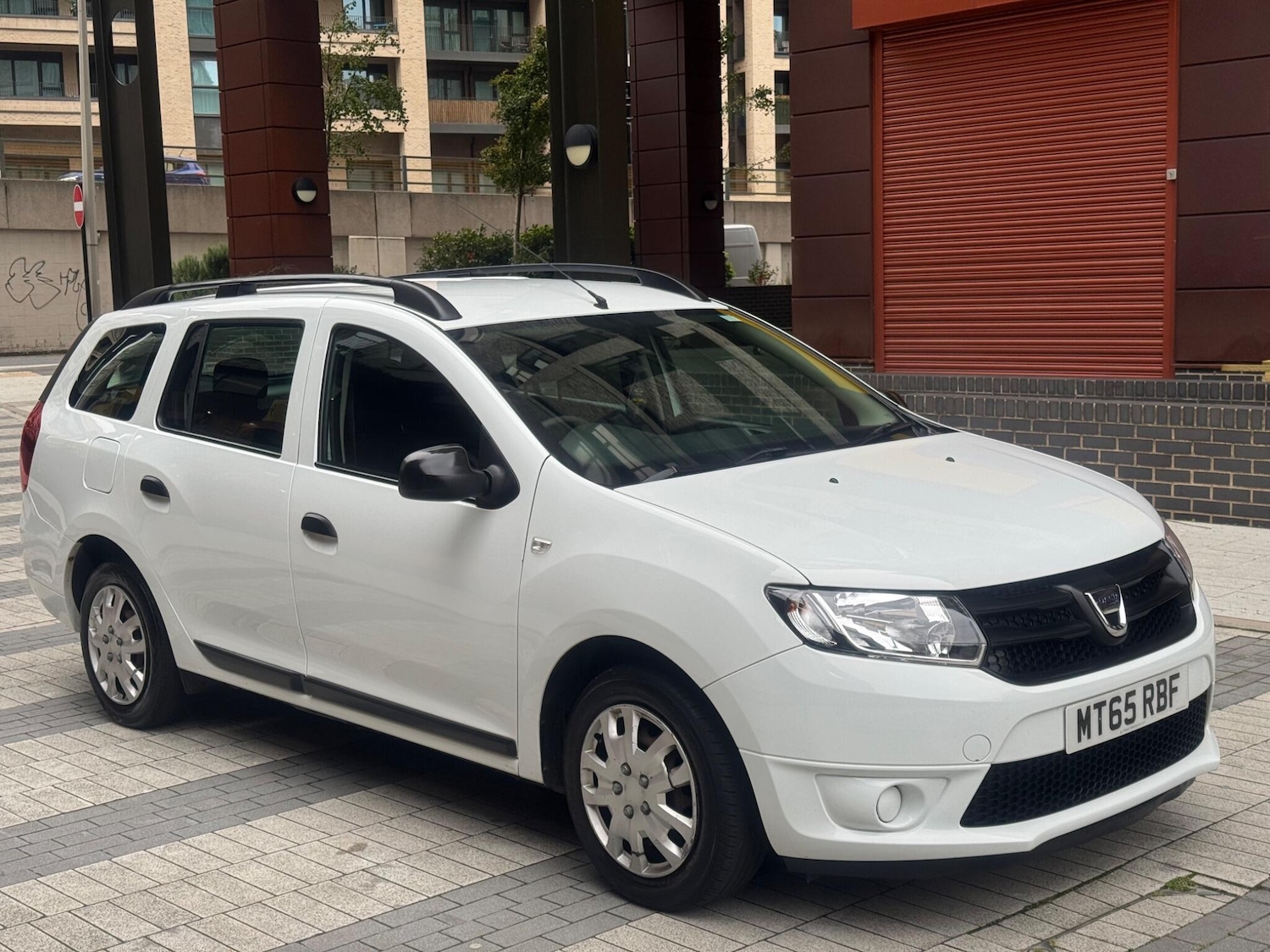 Used Dacia Logan MCV 2015 for sale - 76238542: Photo 1