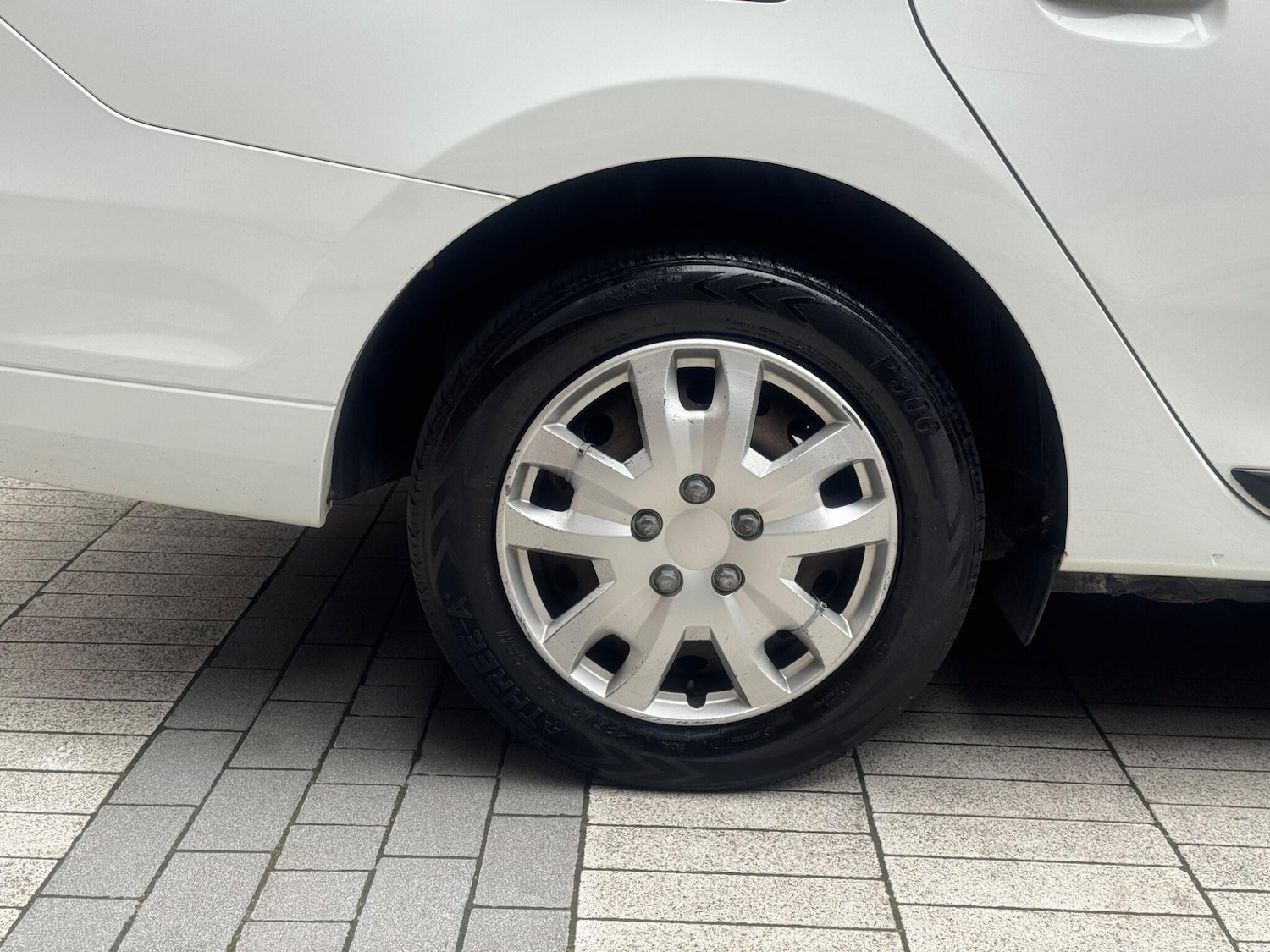 Used Dacia Logan MCV 2015 for sale - 76238542: Photo 13