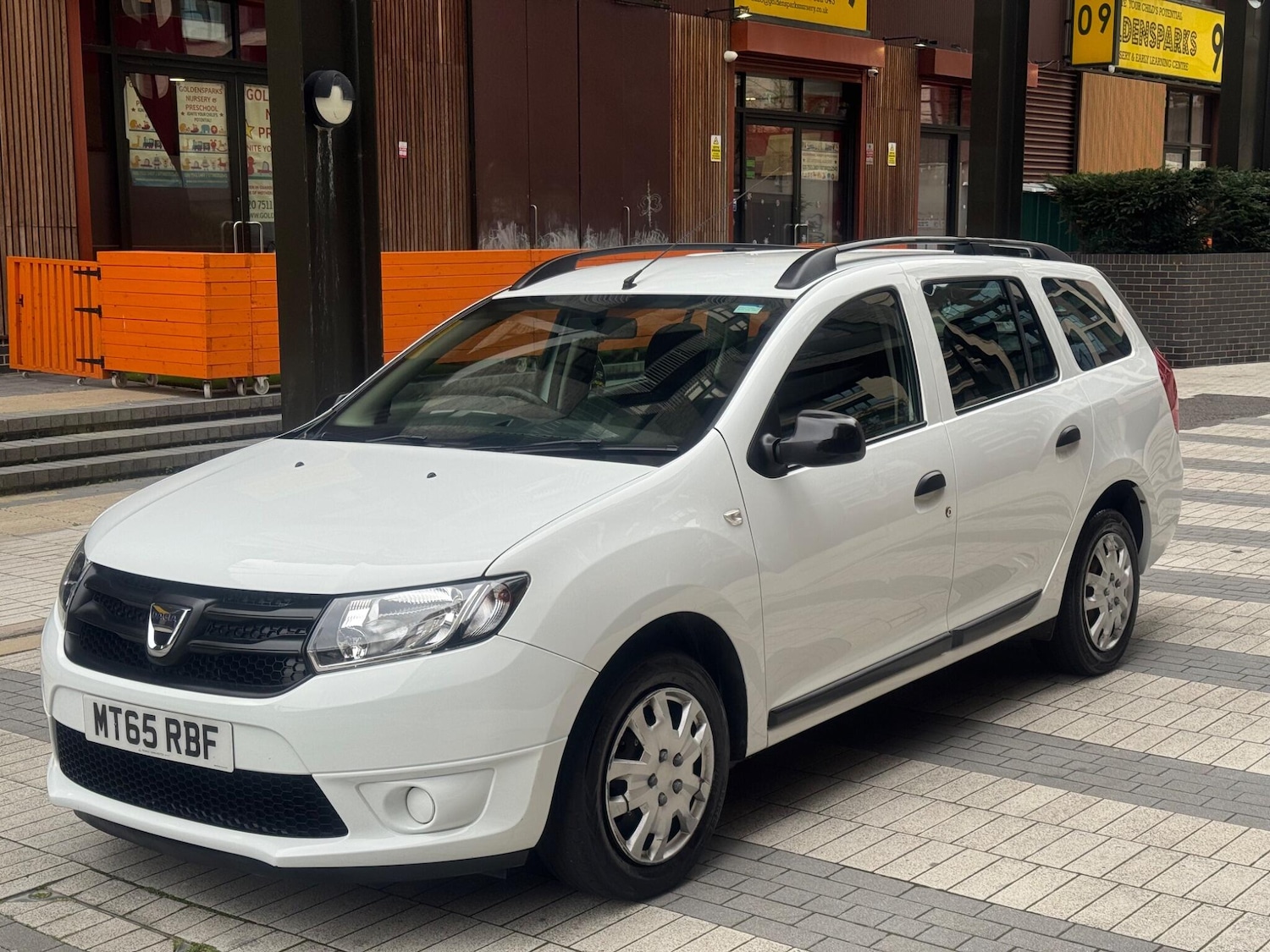 Used Dacia Logan MCV 2015 for sale - 76238542: Photo 3