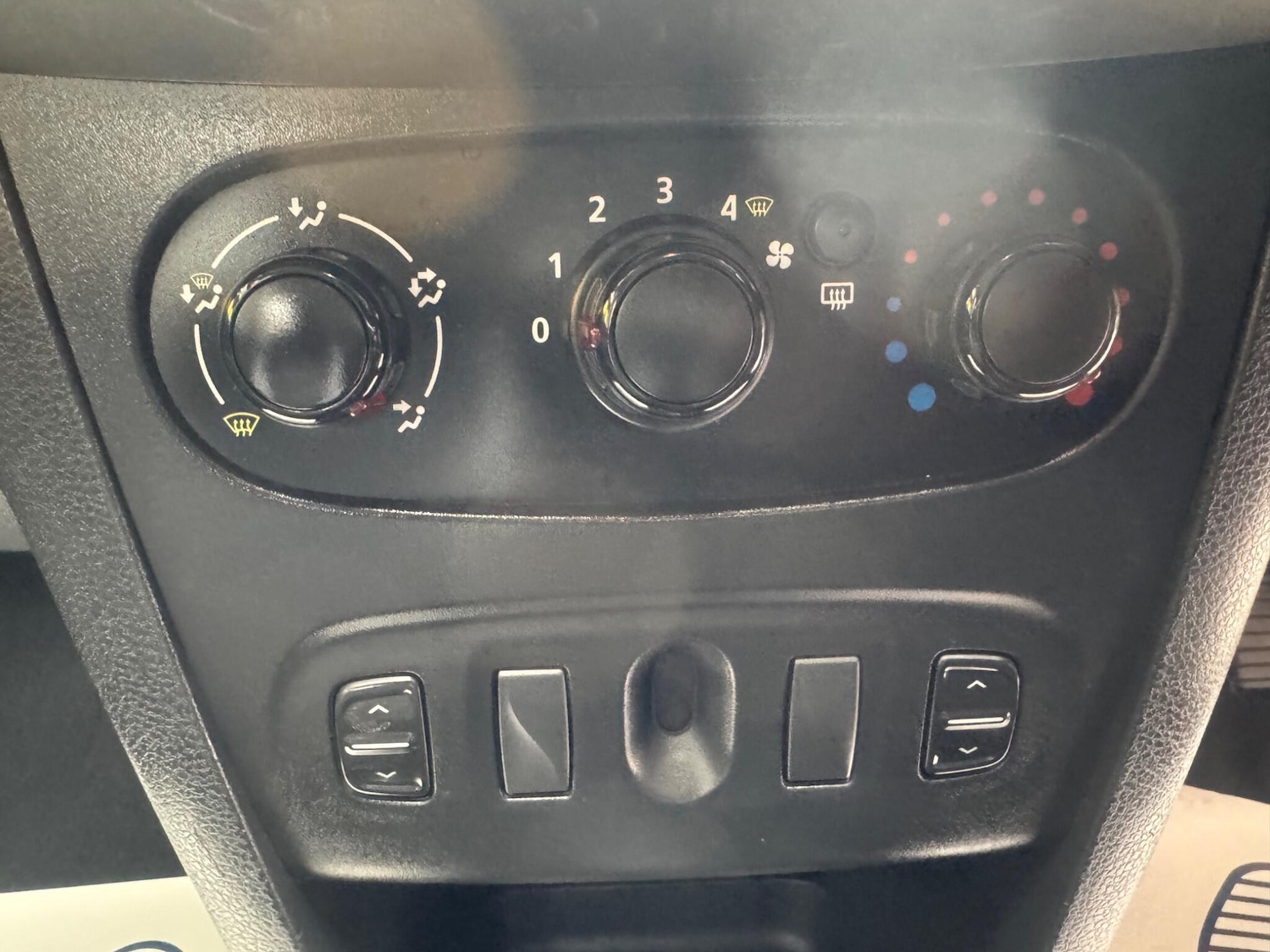 Used Dacia Logan MCV 2015 for sale - 76238542: Photo 33