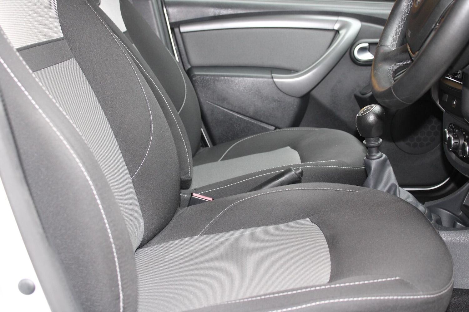 Used Dacia Duster 2018 for sale - 76498953: Photo 13