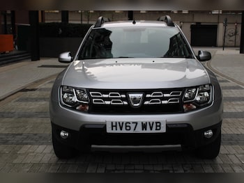 Used Dacia Duster 2018 for sale - 76498953: Photo