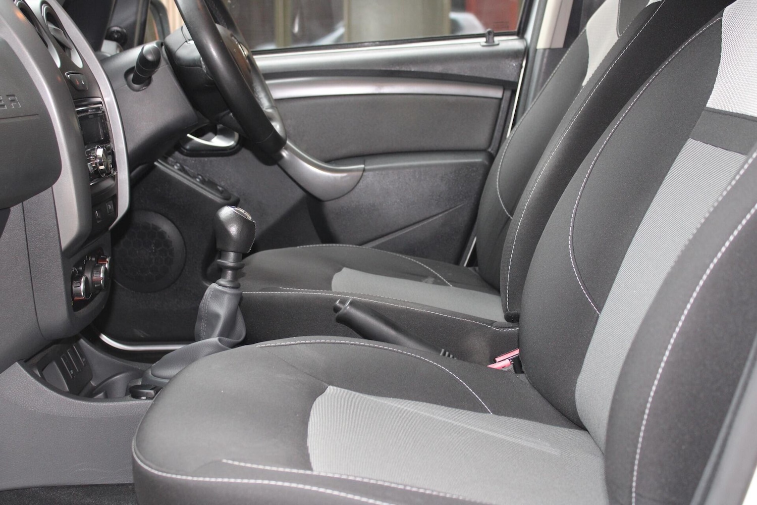 Used Dacia Duster 2018 for sale - 76498953: Photo 32