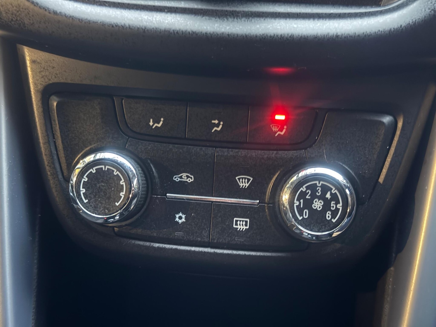 Used Vauxhall Zafira Tourer 2016 for sale - 76360717: Photo 19