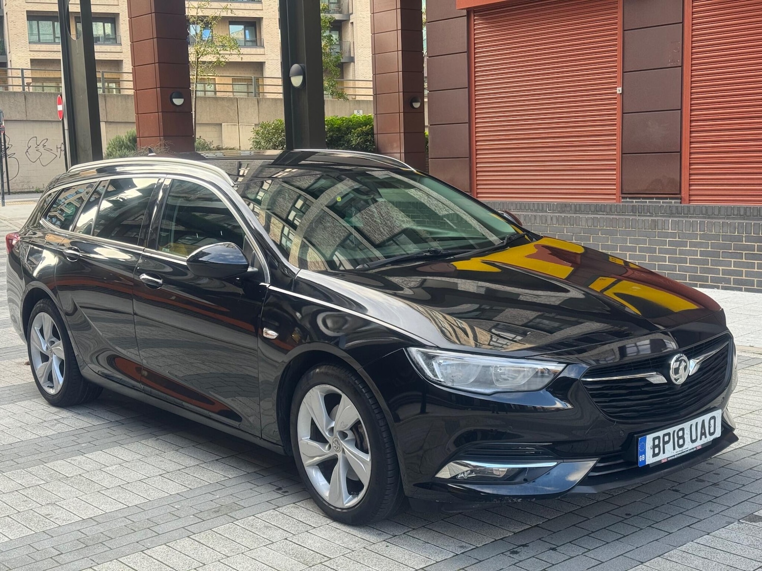 Used Vauxhall Insignia 2018 for sale - 76528026: Photo 1