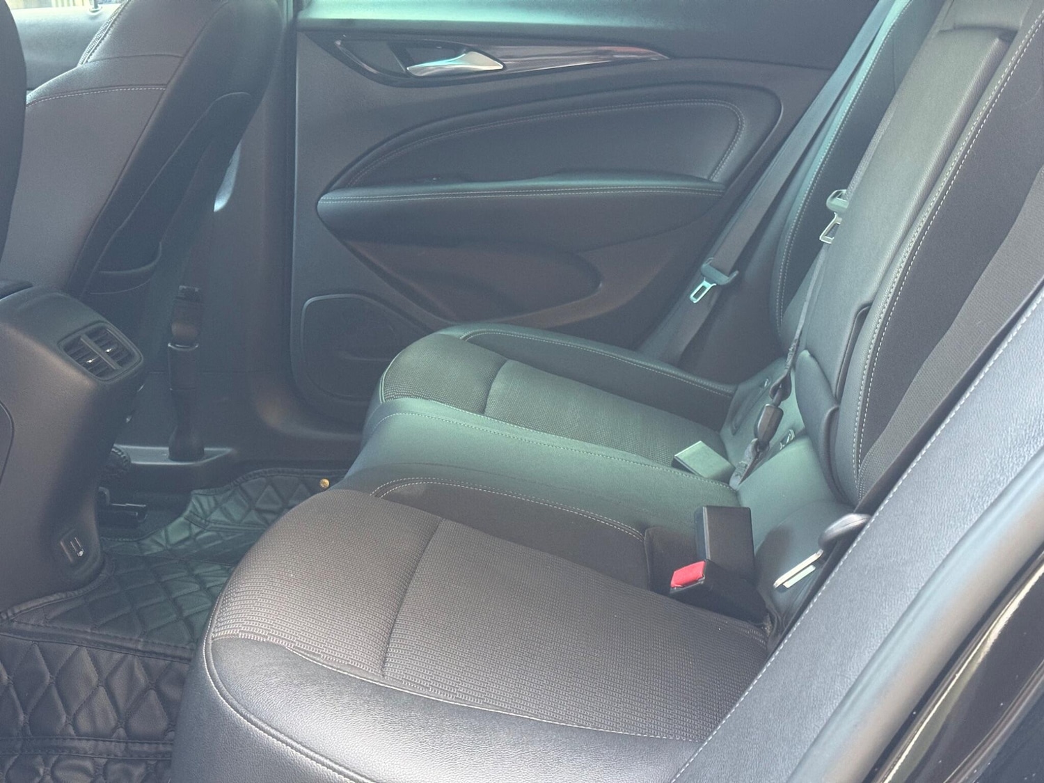 Used Vauxhall Insignia 2018 for sale - 76528026: Photo 11