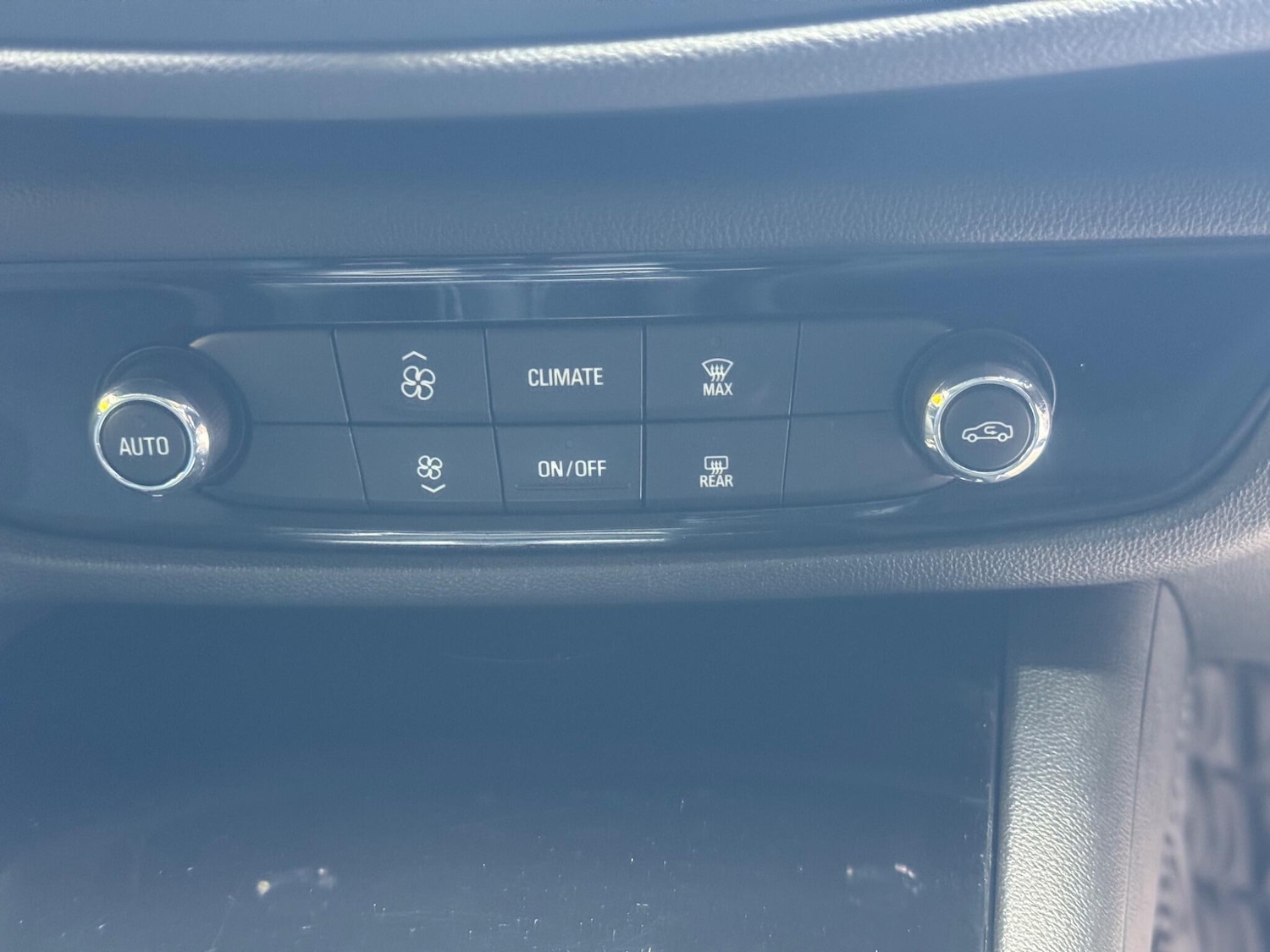 Used Vauxhall Insignia 2018 for sale - 76528026: Photo 19