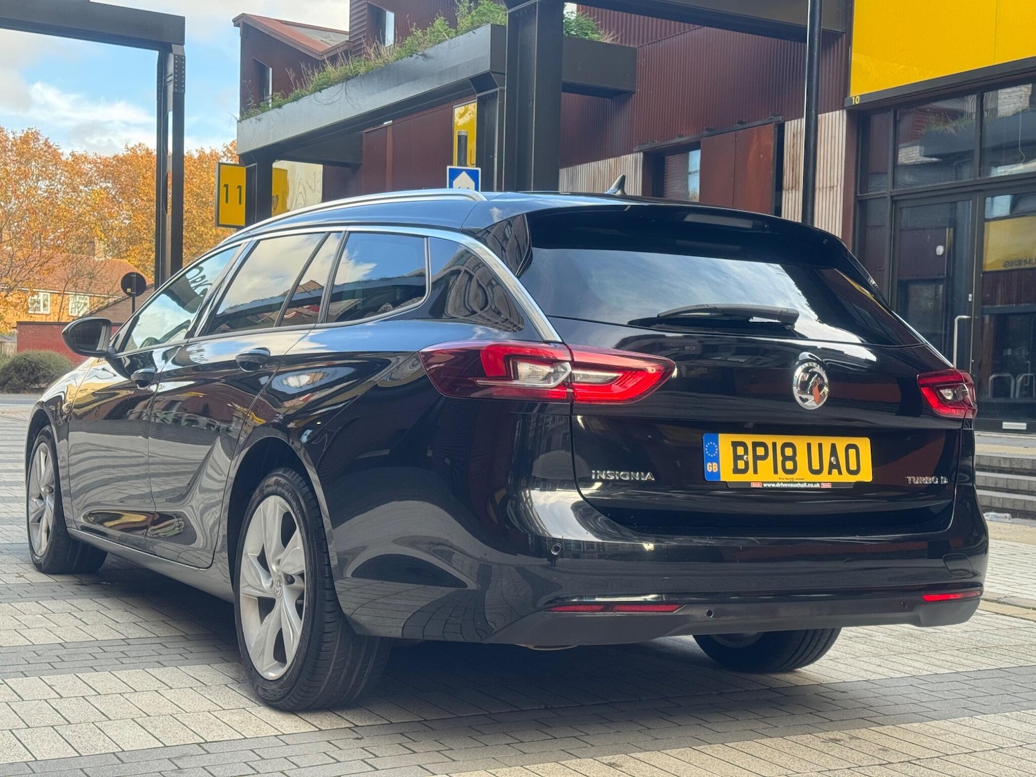 Used Vauxhall Insignia 2018 for sale - 76528026: Photo 5