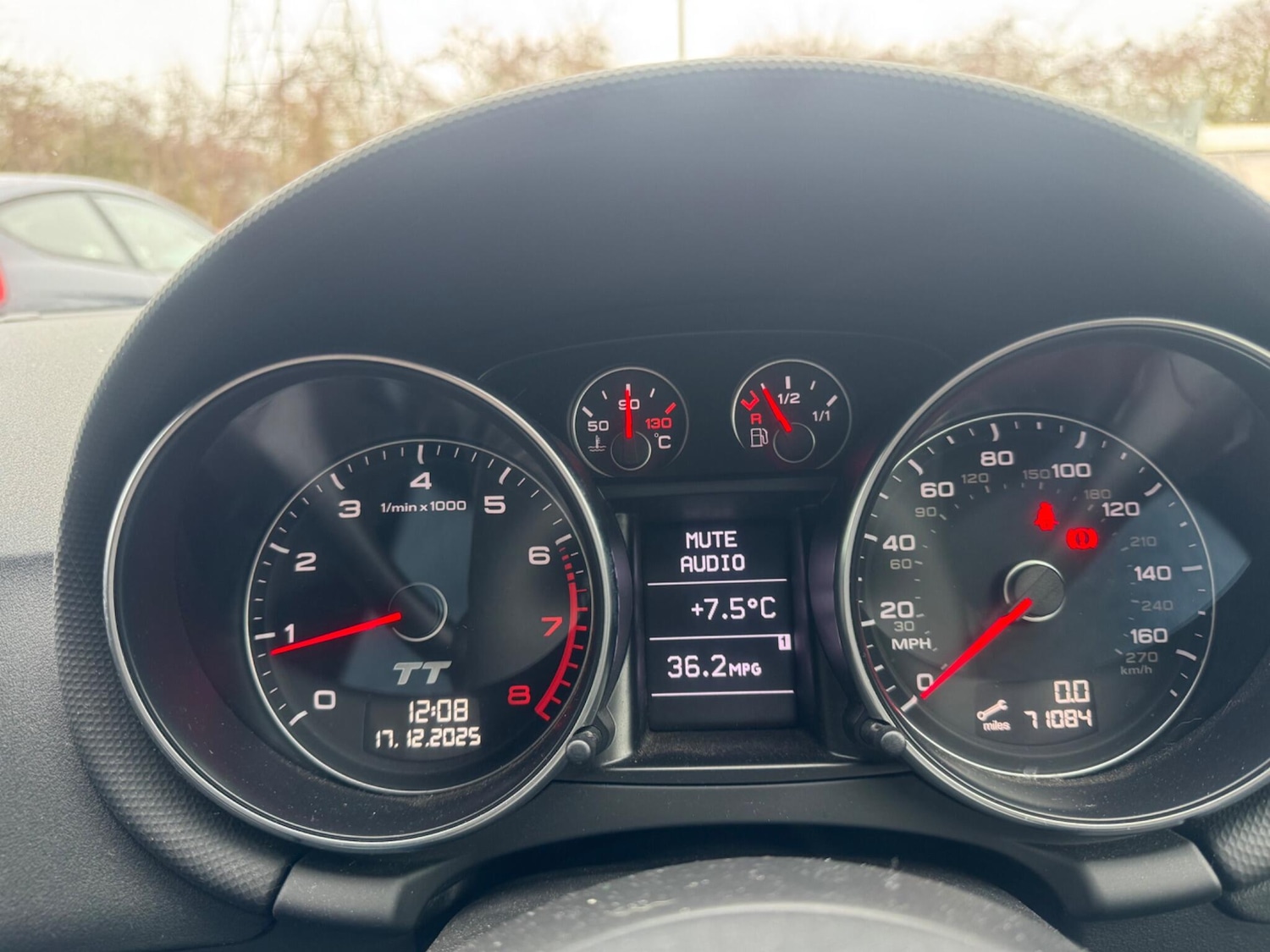 Used Audi TT 2011 for sale - 77440877: Photo 24