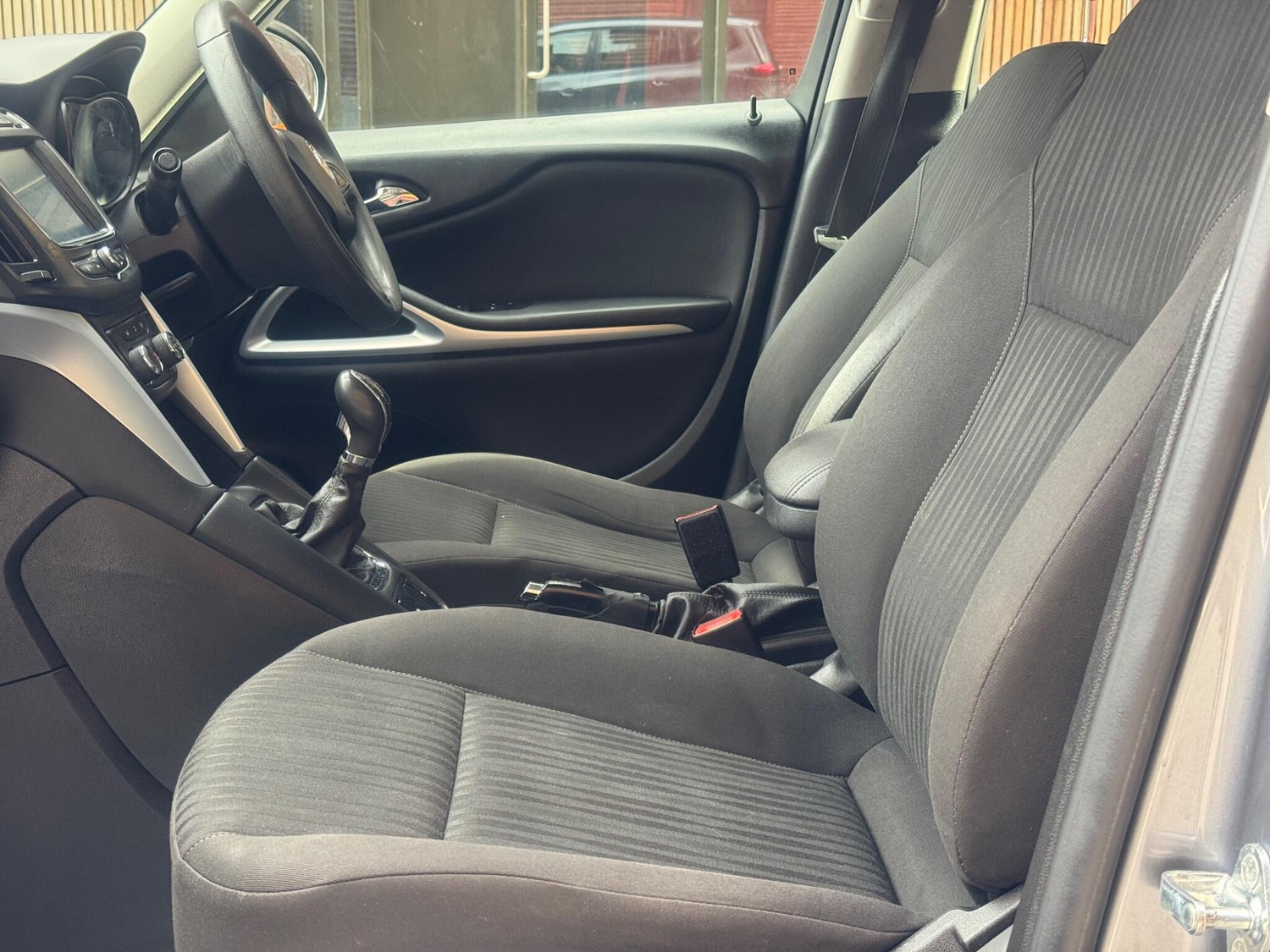 Used Vauxhall Zafira Tourer 2017 for sale - 76189208: Photo 23