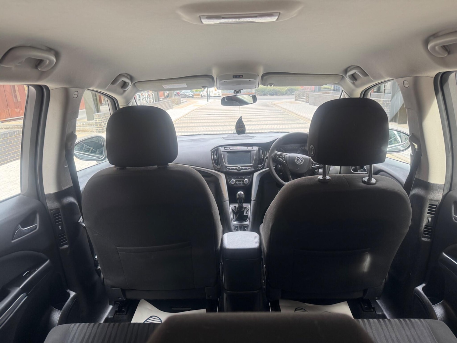 Used Vauxhall Zafira Tourer 2017 for sale - 76189208: Photo 28