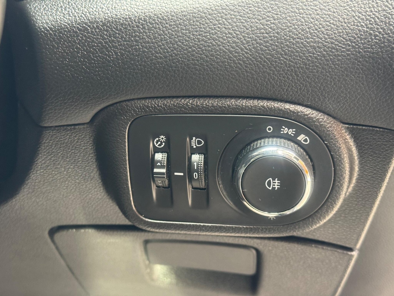 Used Vauxhall Zafira Tourer 2017 for sale - 76189208: Photo 34