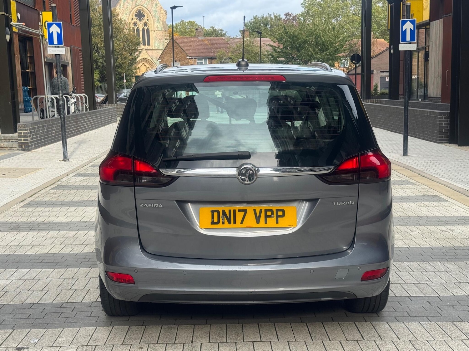 Used Vauxhall Zafira Tourer 2017 for sale - 76189208: Photo 6