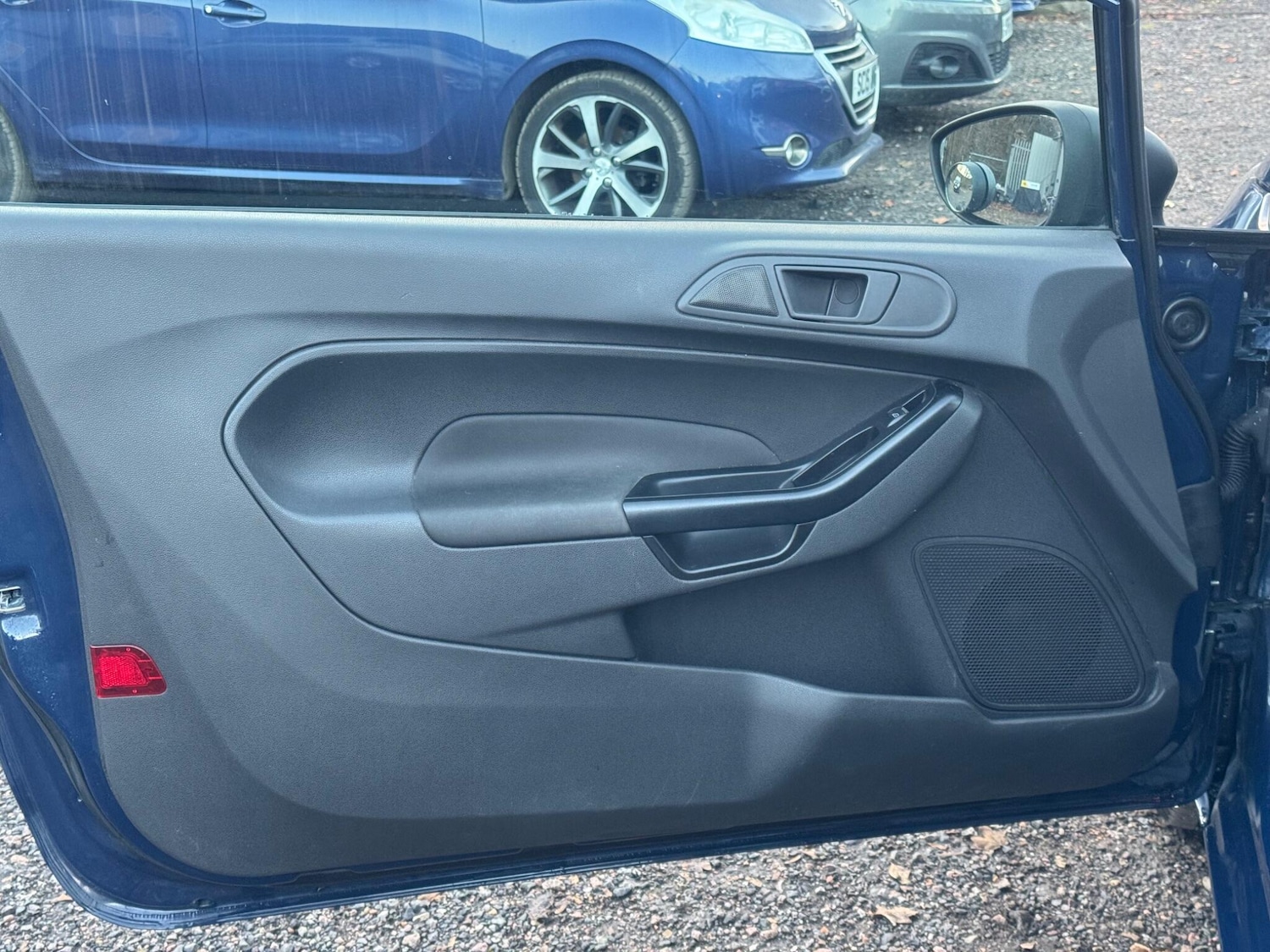 Used Ford Fiesta 2015 for sale - 76976418: Photo 19