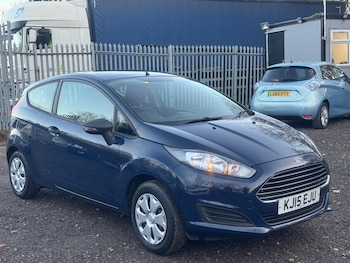 Used Ford Fiesta 2015 for sale - 76976418: Photo