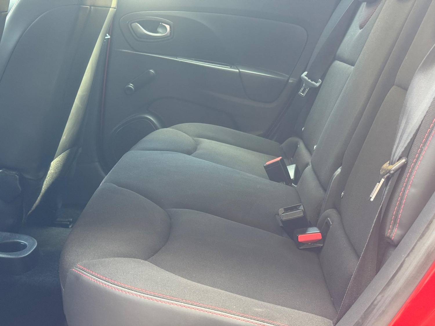 Used Renault Clio 2015 for sale - 76472226: Photo 26