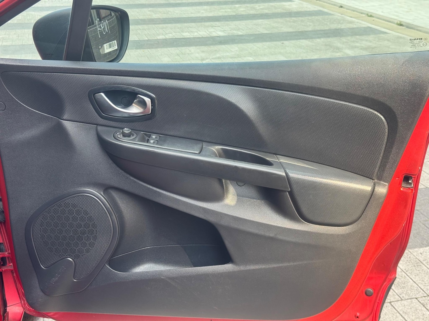 Used Renault Clio 2015 for sale - 76472226: Photo 31