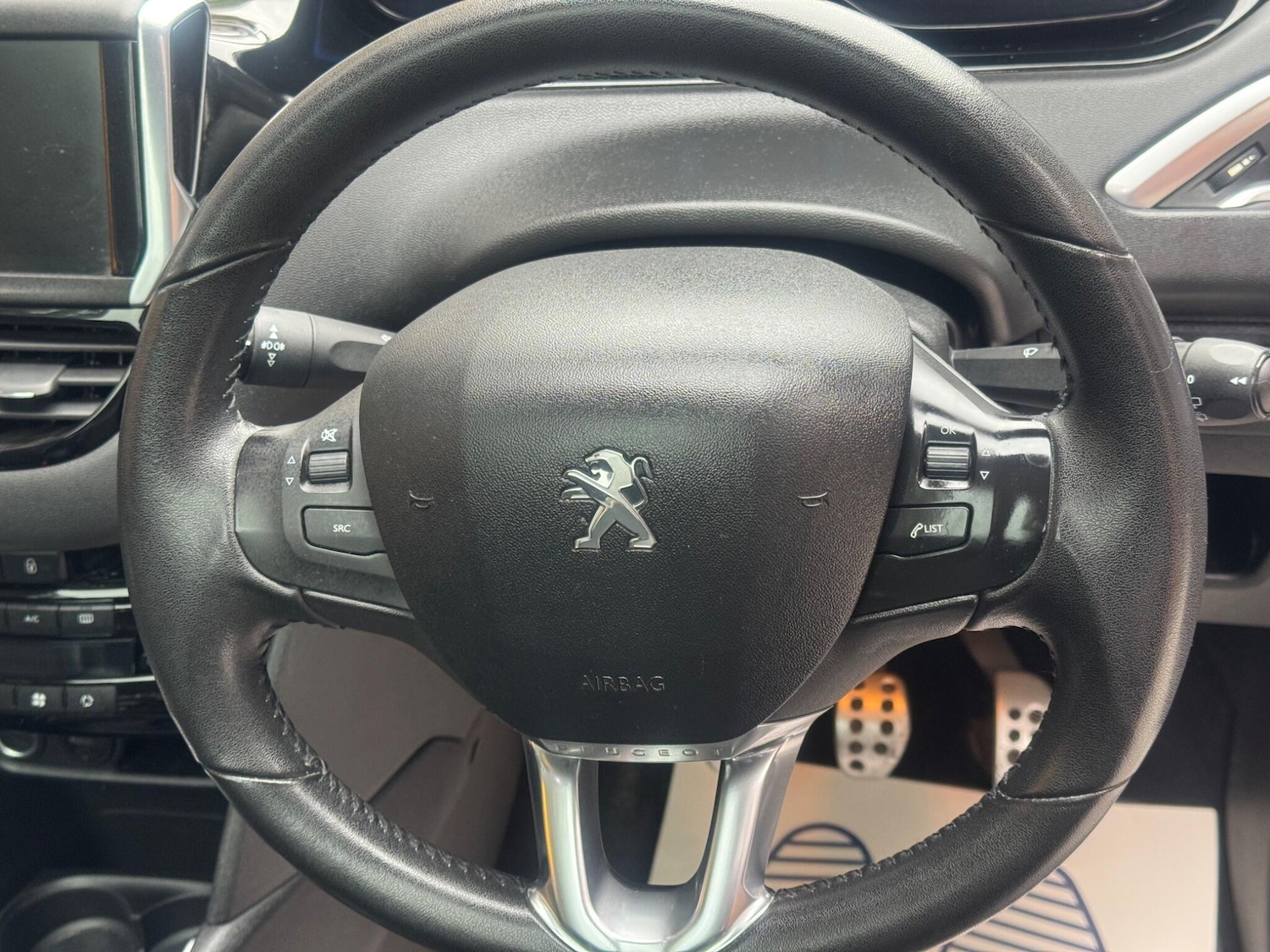 Used Peugeot 208 2015 for sale - 76522330: Photo 36