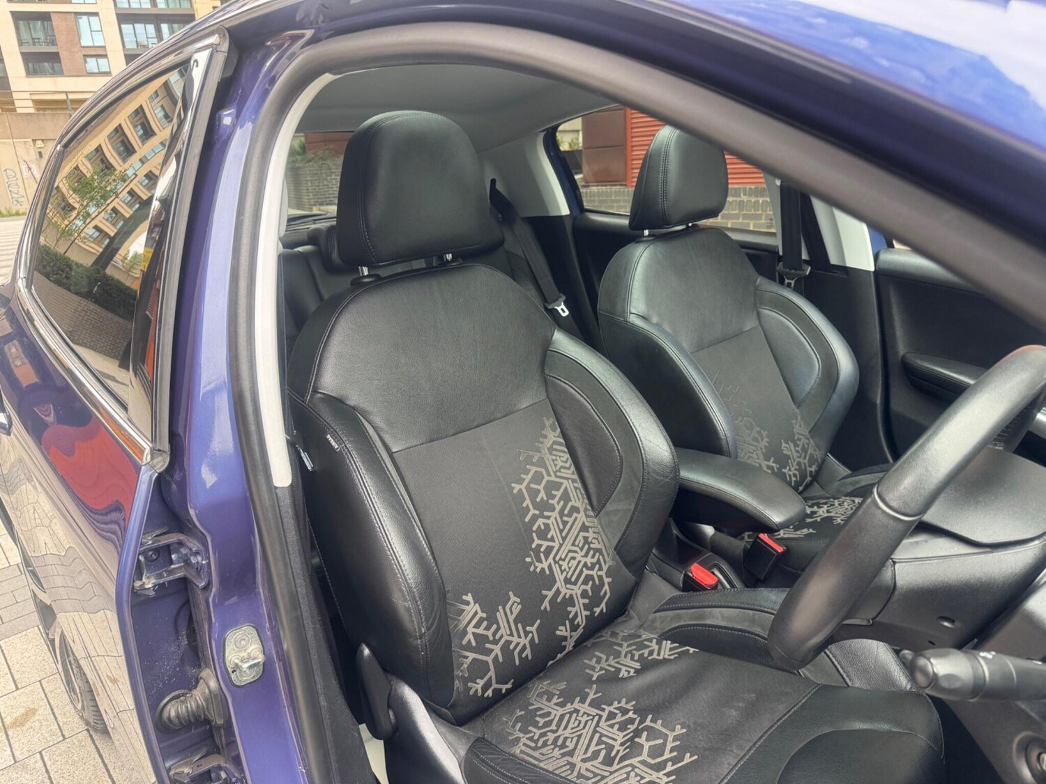 Used Peugeot 208 2015 for sale - 76522330: Photo 40