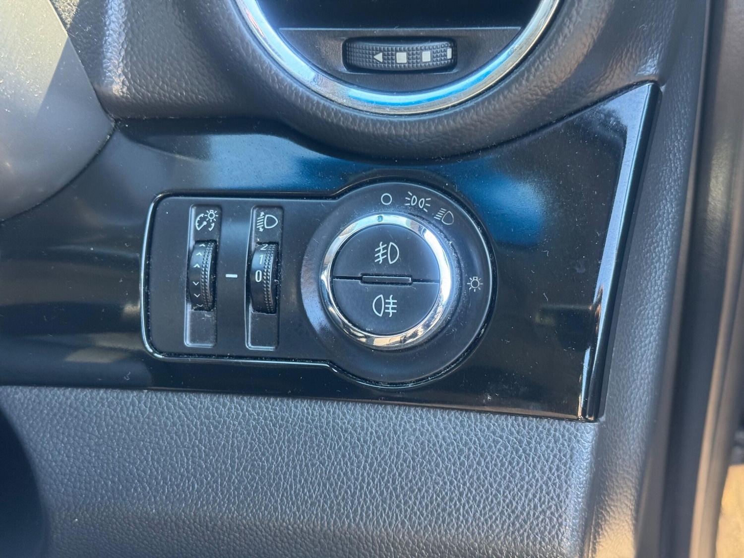 Used Chevrolet Orlando 2012 for sale - 77978424: Photo 24