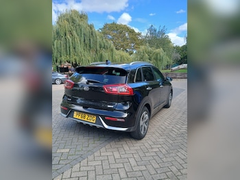 Used Kia Niro 2019 for sale - 76109533: Photo
