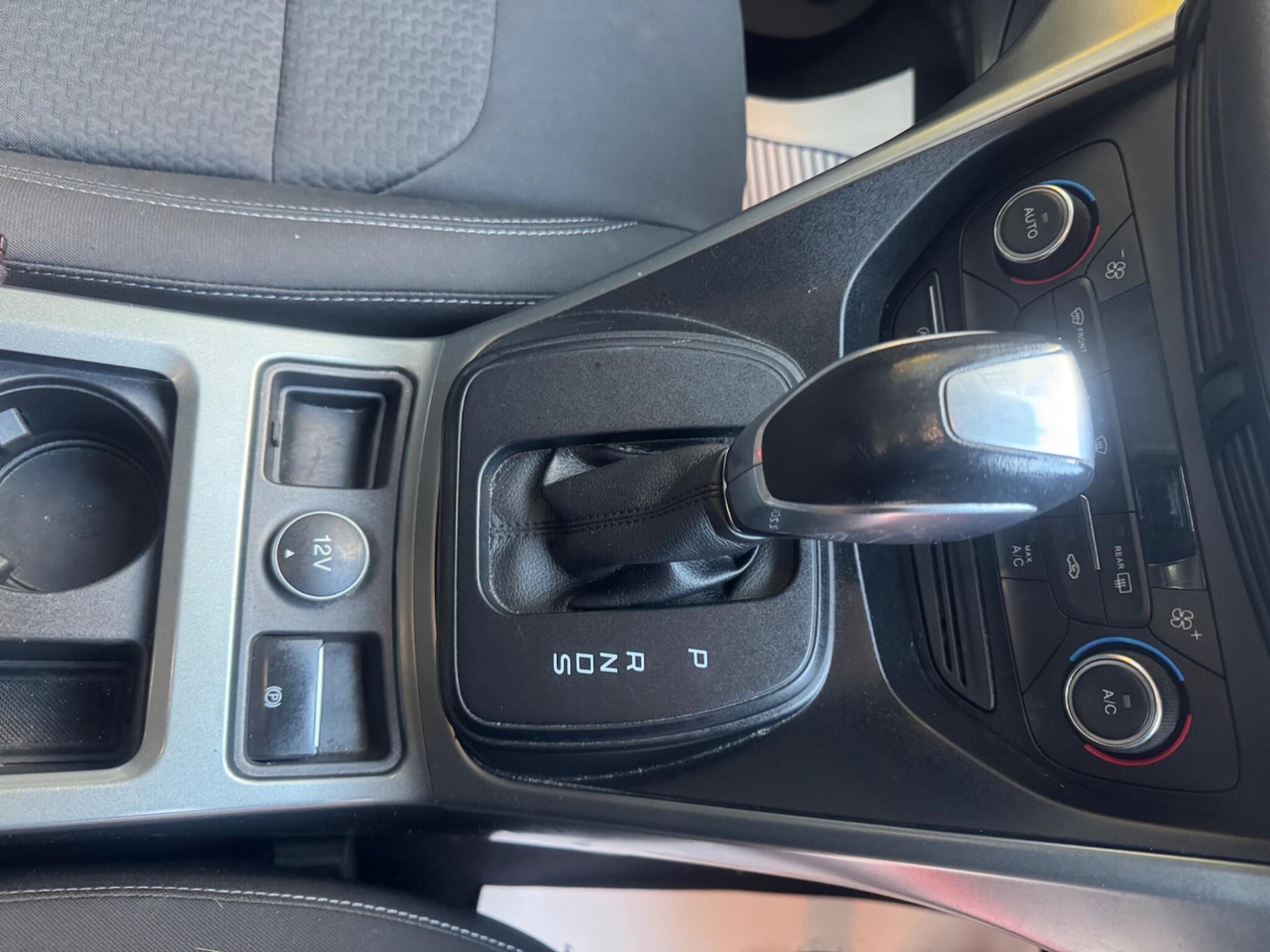 Used Ford Kuga 2017 for sale - 76425789: Photo 12