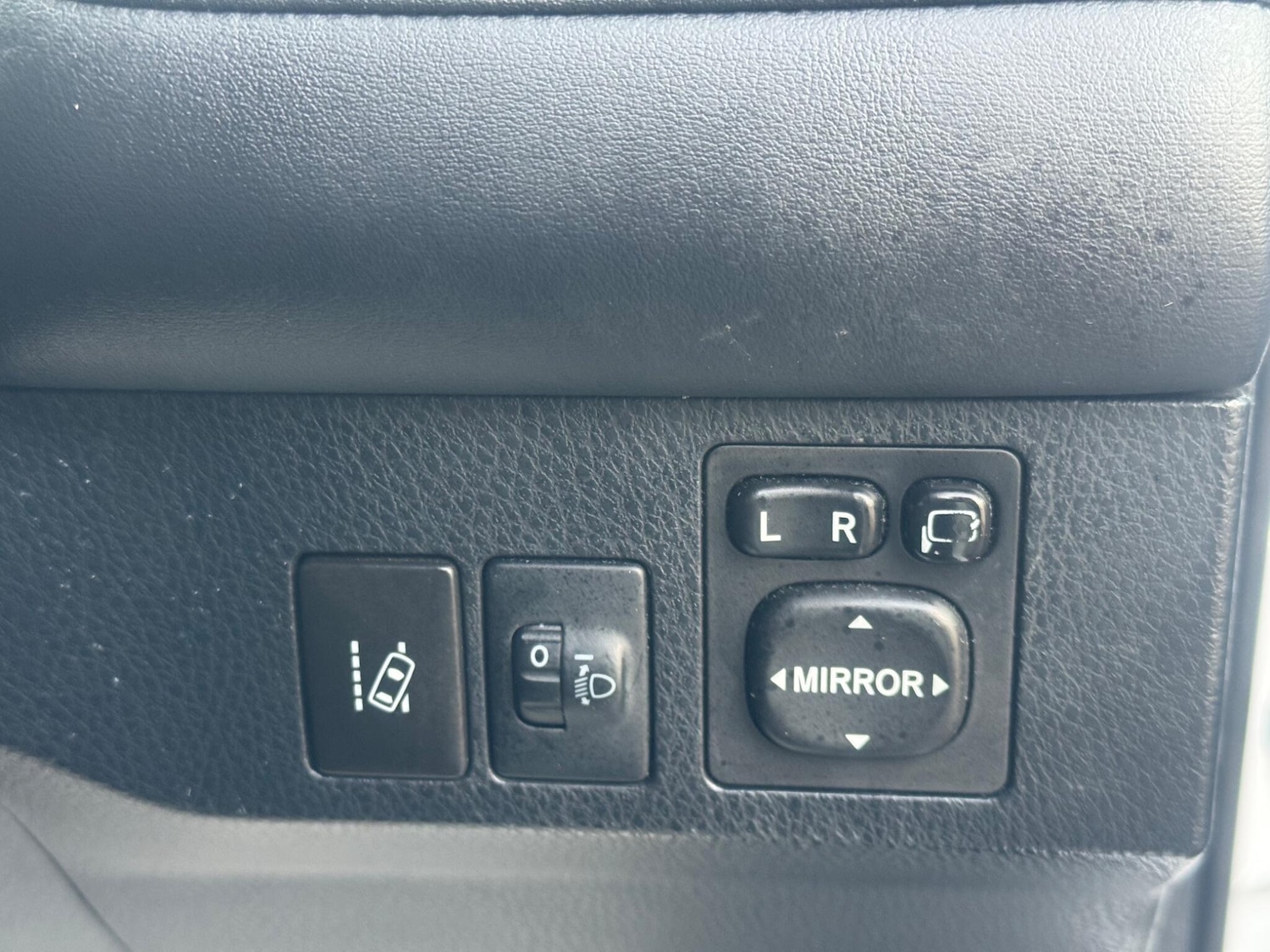 Used Toyota RAV4 2017 for sale - 78035140: Photo 17