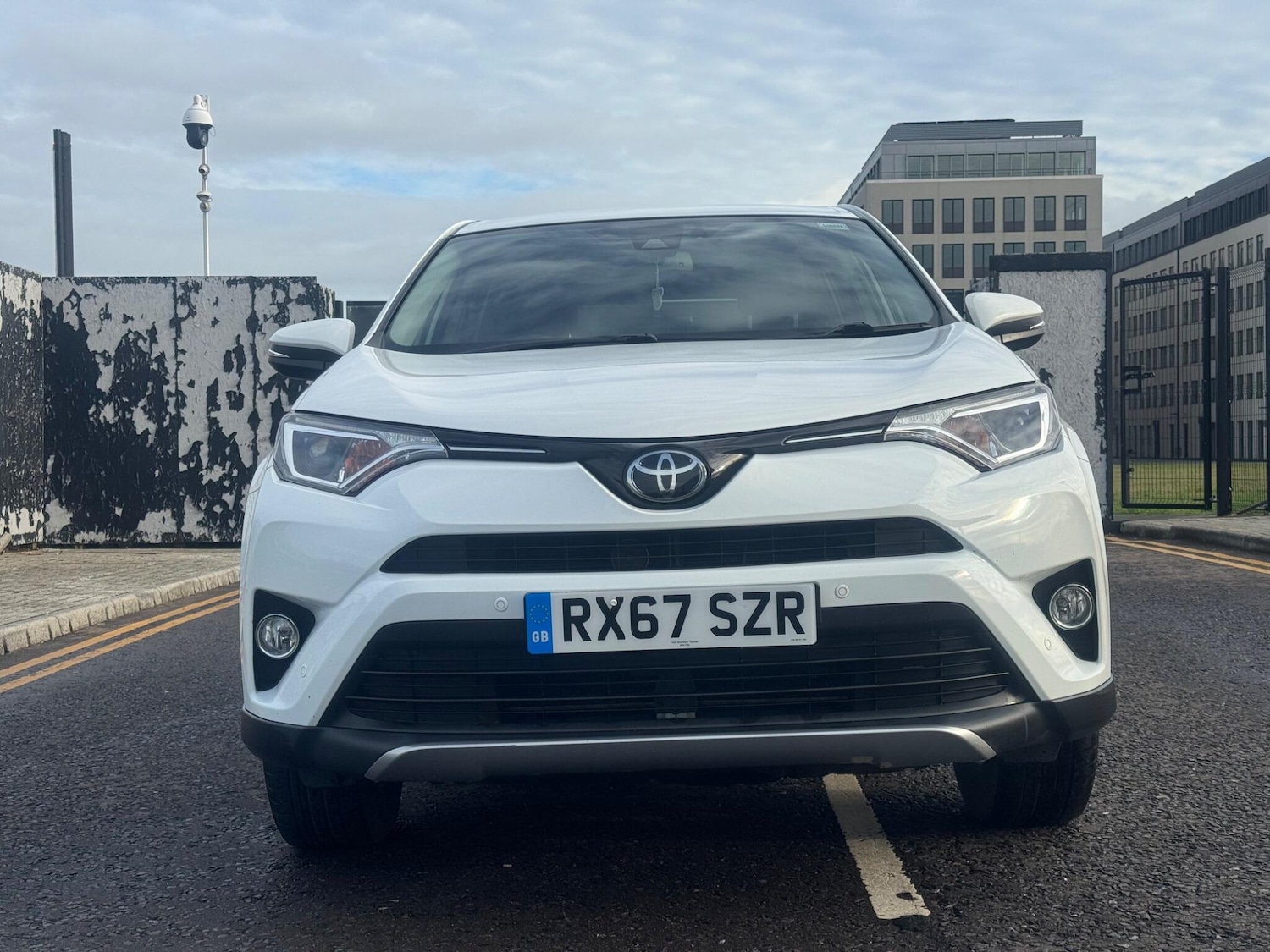 Used Toyota RAV4 2017 for sale - 78035140: Photo 5