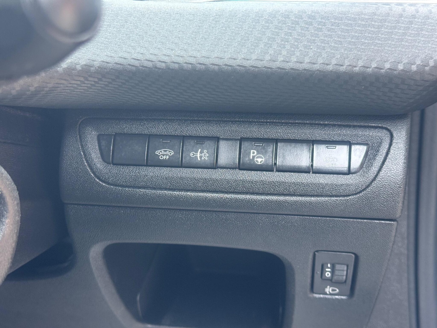 Used Peugeot 208 2019 for sale - 77893133: Photo 16